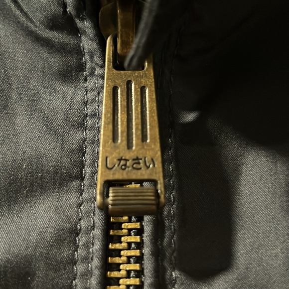 Super Dry Japan Region Jacket. fits like a US Small - Picture 4 of 5